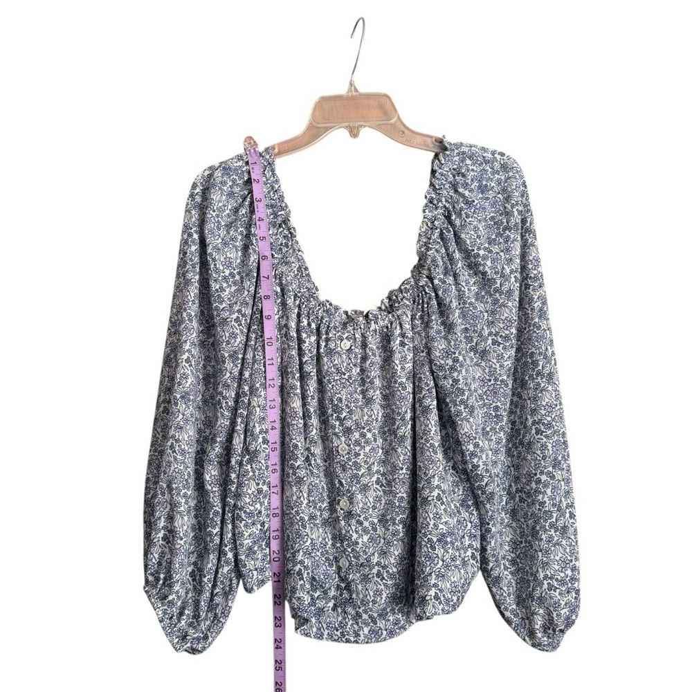 American Eagle Outfitters Lavender/Blue Floral Blouse‎ - Picture 2 of 5